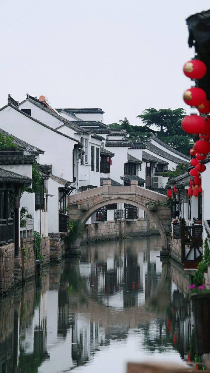 交子公园金融商务区河东片区总部产业园(一期)A塔喜封金顶